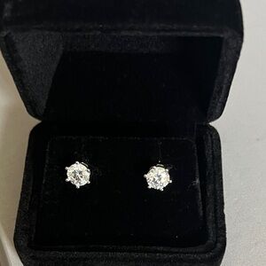 1kt. Moissanite Earrings